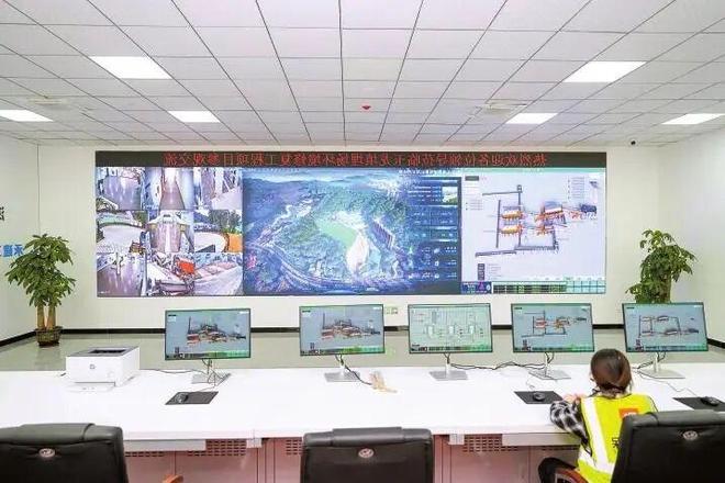 根拔起！你以为的“负资产”被盘活了！冰球突破深圳110米高“垃圾山”连(图3)